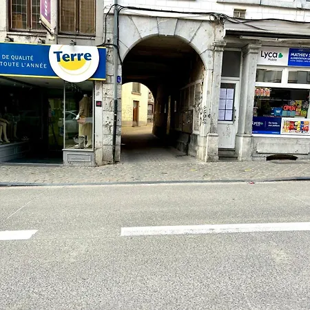 Aux Portes Du Marche